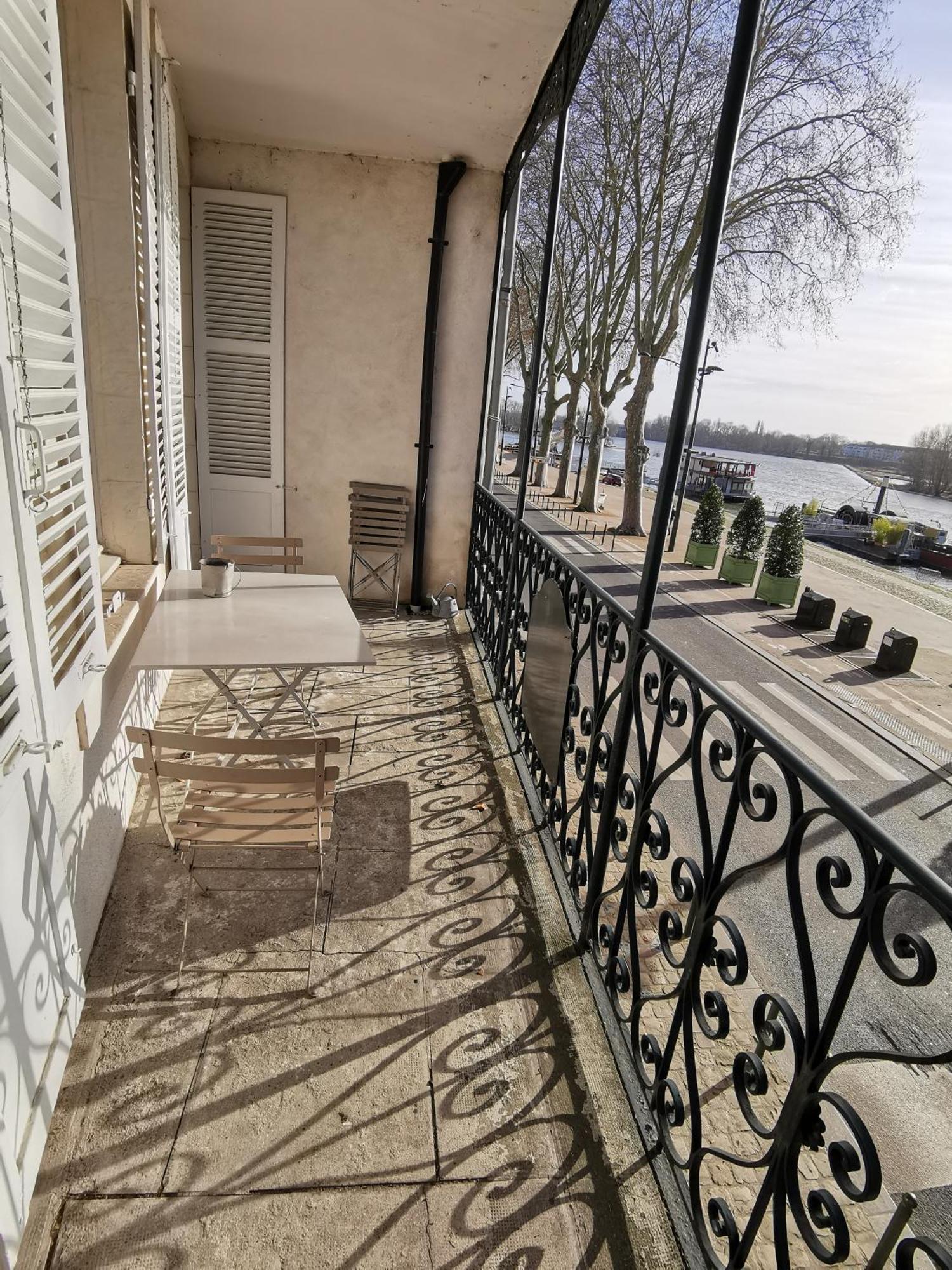 Appart Gite Les Oiseaux- Face Loire Quai Du Chatelet أورلييو المظهر الخارجي الصورة
